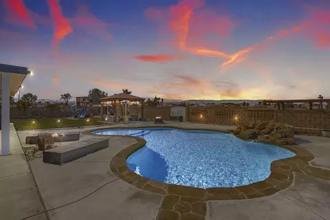 42561 W 25th Street St, Lancaster, CA 93536 photo 2