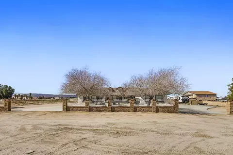 42561 W 25th Street St, Lancaster, CA 93536 photo 5