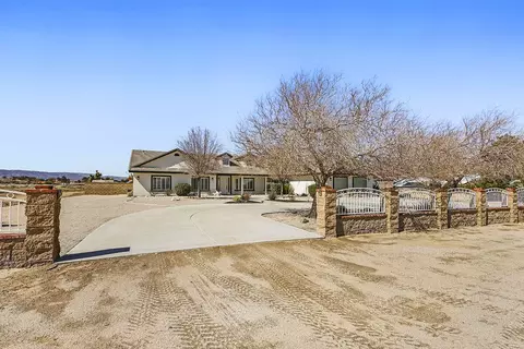 42561 W 25th Street St, Lancaster, CA 93536 photo 4