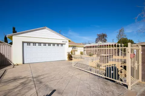 44123 Date Ave, Lancaster, CA 93534 photo 2