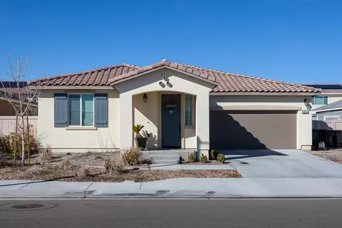 4251 W Ivyton St, Lancaster, CA 93536 photo 1