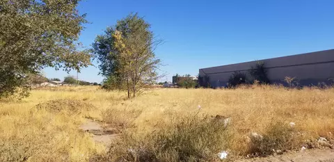 26 Th Street East St E, Palmdale, CA 93550