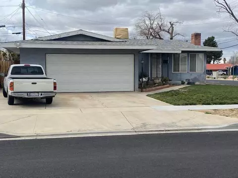 44353 4th St, Lancaster, CA 93535 photo 5