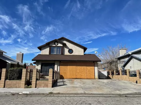 639 Jackman St E, Lancaster, CA 93535