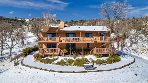 24741 Deertrail Dr, Tehachapi, CA 93561 photo 3