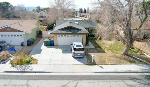 42909 Willow W Ct, Lancaster, CA 93536 photo 2