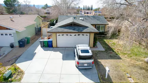 42909 Willow W Ct, Lancaster, CA 93536 photo 1