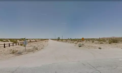 235 Th St East And Avenue H8, High Vista, CA 93535