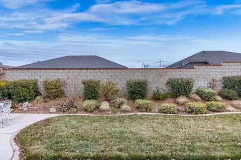1306 Fair Oak Dr, Tehachapi, CA 93561 photo 18