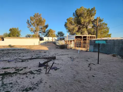 16879 Mountain View Ave, North Edwards, CA 93523 photo 4