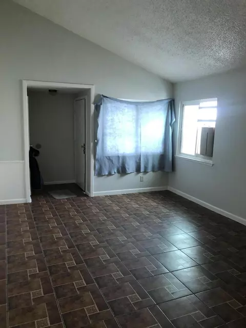 3136 Avenue Q14 Ave E, Palmdale, CA 93550 photo 2