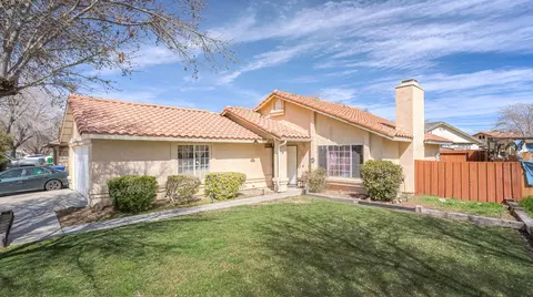 43844 San Francisco Ave, Lancaster, CA 93535 photo 3