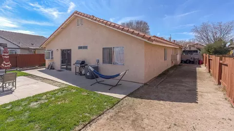 43844 San Francisco Ave, Lancaster, CA 93535 photo 15