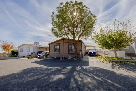 3303 Sierra Hwy #SPC 73, Rosamond, CA 93560