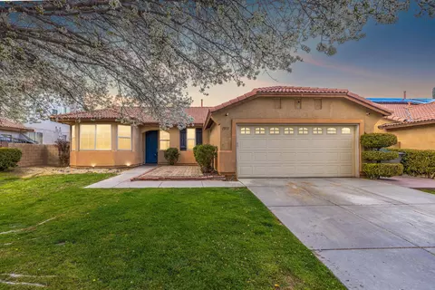 1311 Holguin St W, Lancaster, CA 93534