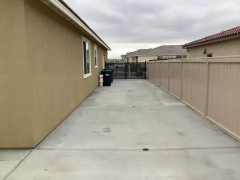 4303 W Ivyton St, Lancaster, CA 93536 photo 22