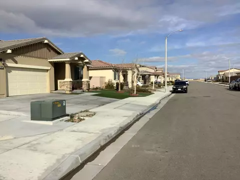 4303 W Ivyton St, Lancaster, CA 93536 photo 4