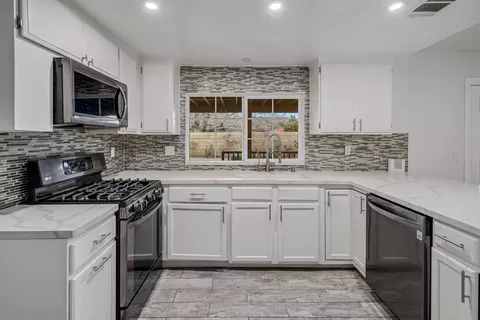 38656 E 28th St, Palmdale, CA 93550 photo 11