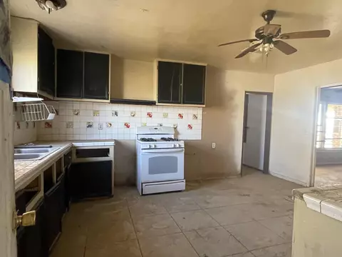 48004 E 105th St, Lancaster, CA 93535 photo 10