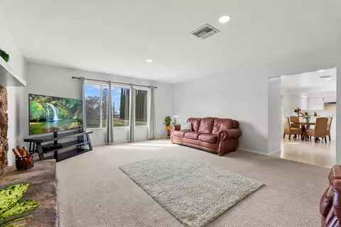 33036 165th St E, Llano, CA 93544 photo 5