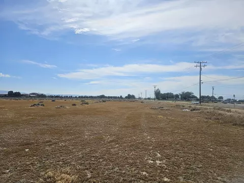 Ave I Vic 34th Ste, Lancaster, CA 93535 photo 2