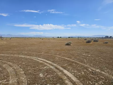 Ave I Vic 34th Ste, Lancaster, CA 93535 photo 3