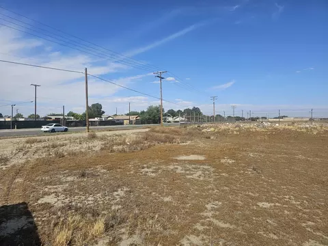 Ave I Vic 34th Ste, Lancaster, CA 93535