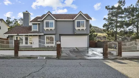 39369 Beacon Ln, Palmdale, CA 93551 photo 1