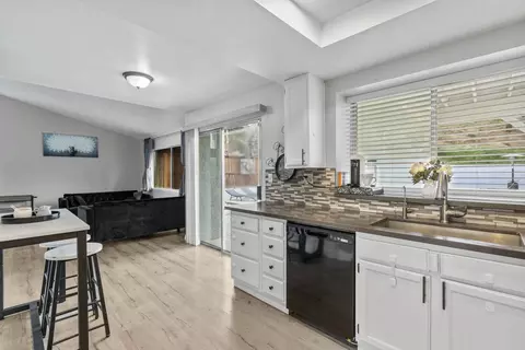 39369 Beacon Ln, Palmdale, CA 93551 photo 20