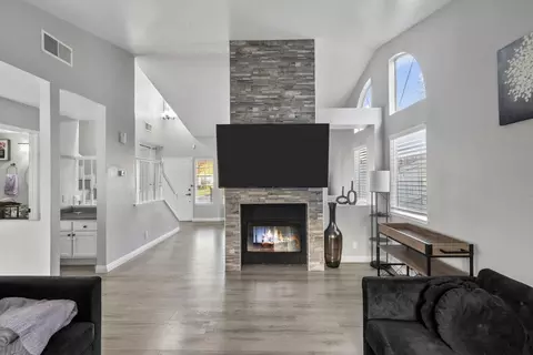 39369 Beacon Ln, Palmdale, CA 93551 photo 13