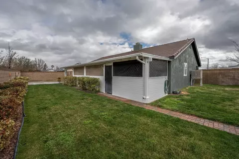 6202 Treehaven Ct, Lancaster, CA 93536 photo 33