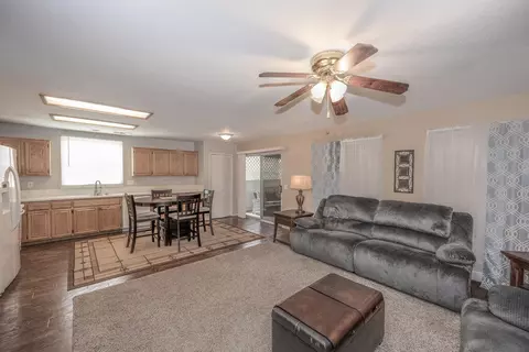 6202 Treehaven Ct, Lancaster, CA 93536 photo 7