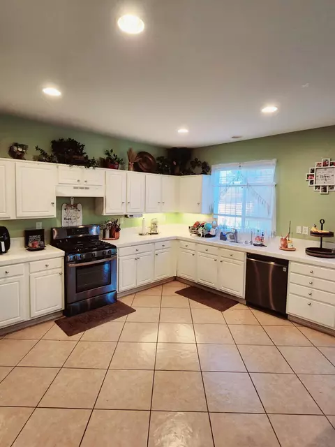 2060 Krystal Ave, Lancaster, CA 93536 photo 7
