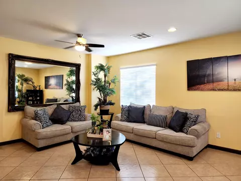2060 Krystal Ave, Lancaster, CA 93536 photo 5