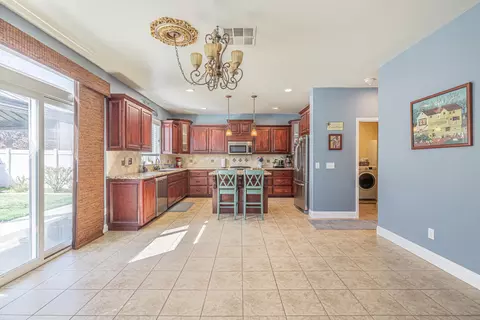 106 Manzanita Ln, Tehachapi, CA 93561 photo 8