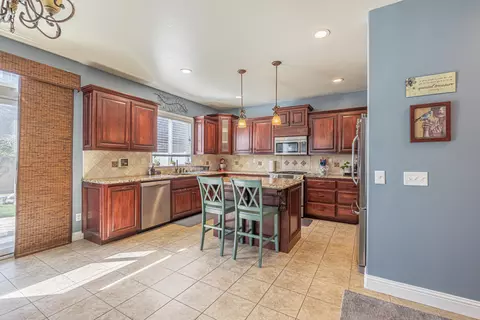 106 Manzanita Ln, Tehachapi, CA 93561 photo 7