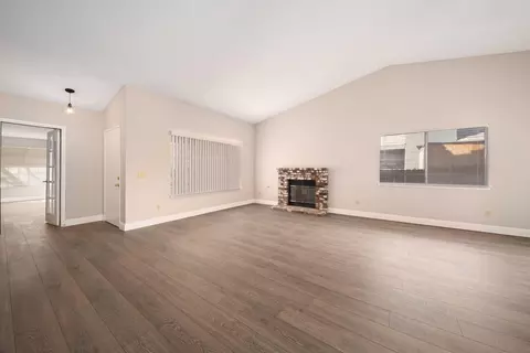 43920 Estrella Ln, Lancaster, CA 93535 photo 9
