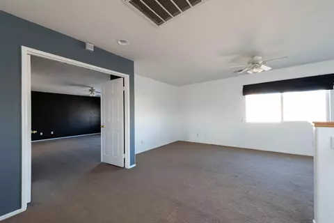45418 Robinson Dr, Lancaster, CA 93535 photo 12