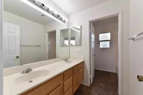 45418 Robinson Dr, Lancaster, CA 93535 photo 22