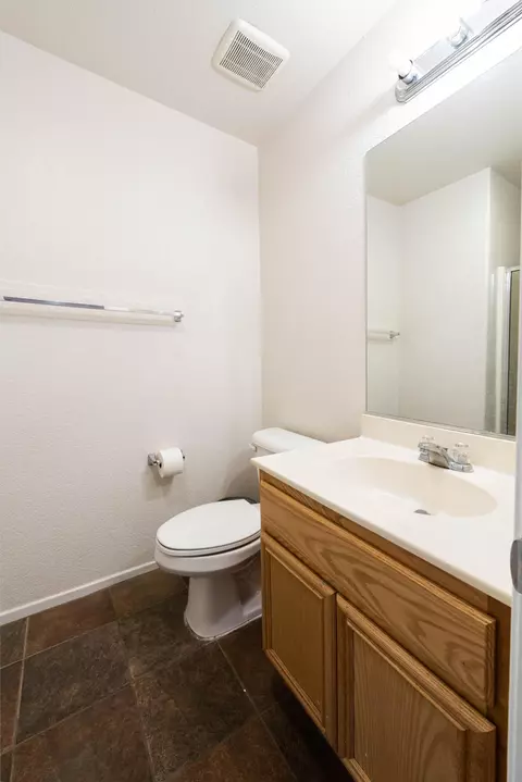 45418 Robinson Dr, Lancaster, CA 93535 photo 10