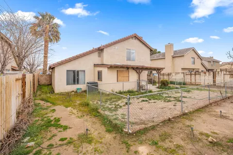 44535 Aspen St, Lancaster, CA 93535 photo 30