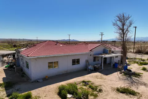 48801 E 97th St, Lancaster, CA 93535 photo 3