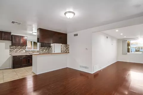 37434 4th St E, Palmdale, CA 93550 photo 7