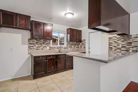 37434 4th St E, Palmdale, CA 93550 photo 9