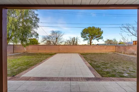 37434 4th St E, Palmdale, CA 93550 photo 20