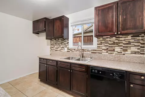 37434 4th St E, Palmdale, CA 93550 photo 11
