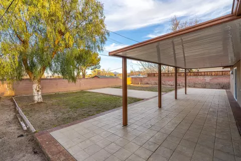 37434 4th St E, Palmdale, CA 93550 photo 22