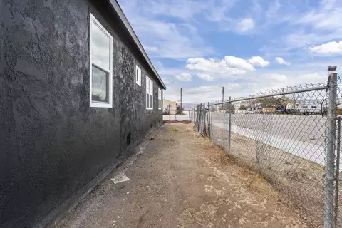15670 L St, Mojave, CA 93501 photo 32