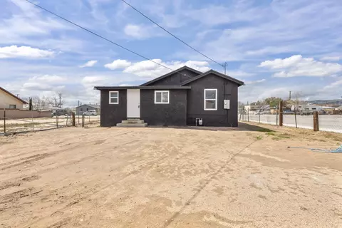 15670 L St, Mojave, CA 93501 photo 4