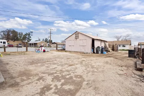15670 L St, Mojave, CA 93501 photo 27